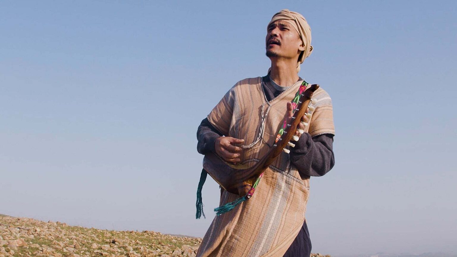 Thumbnail Video of Chi Suwichan Performing